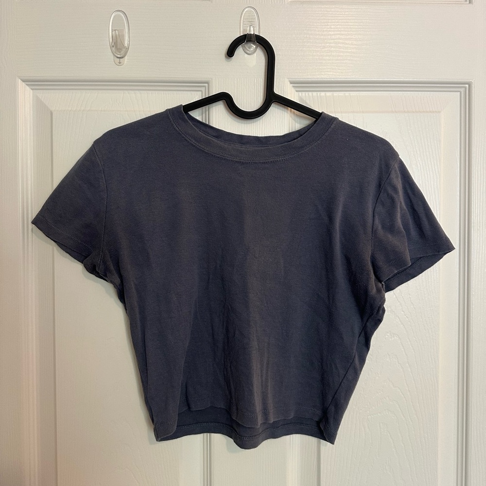 Hollister Must-Have baby tee